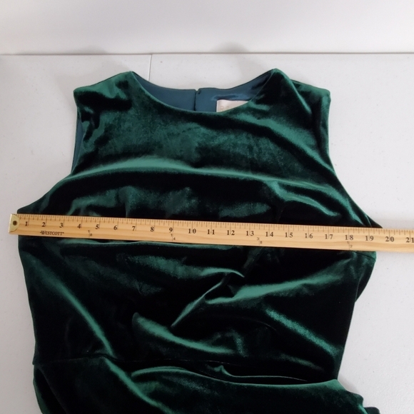 Revelry Cleo Velvet Maxi Dress Size 16 Green Cut Out Stretch Sleeveless Luxe - Picture 8 of 15